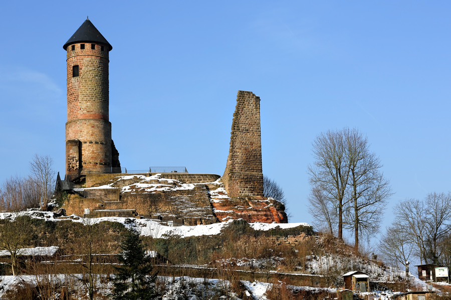 BURGRUINE KIRKEL